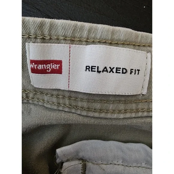 Wrangler Relaxed Fit Baggy Cargo Pants Men's Size 34x32 (34x25.5) - Picture 3 of 11